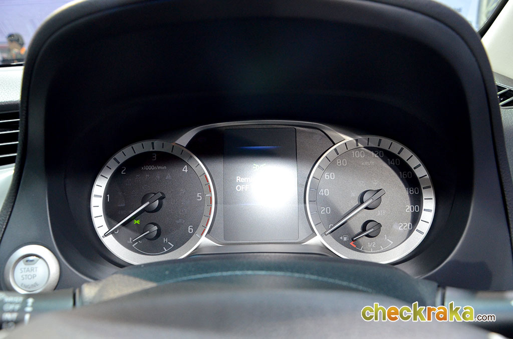 Nissan Navara NP300 Double Cab 4WD VL 7AT นิสสัน นาวาร่า ปี 2014 : ภาพที่ 15