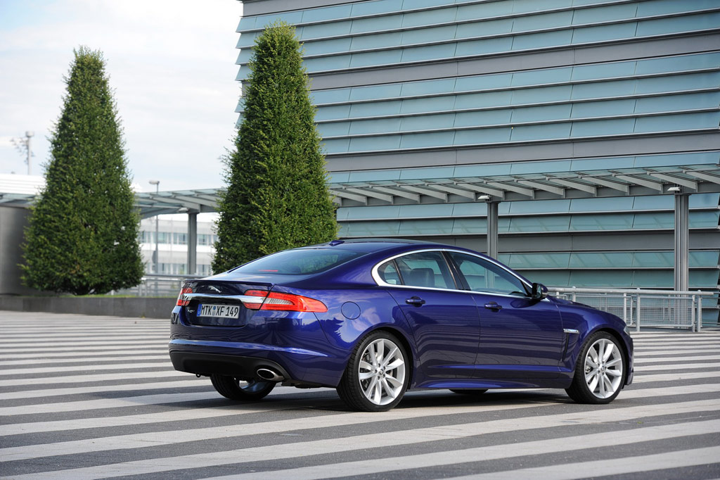 Jaguar XF 2.2D Portfolio จากัวร์ เอ็กซ์เอฟ ปี 2013 : ภาพที่ 2