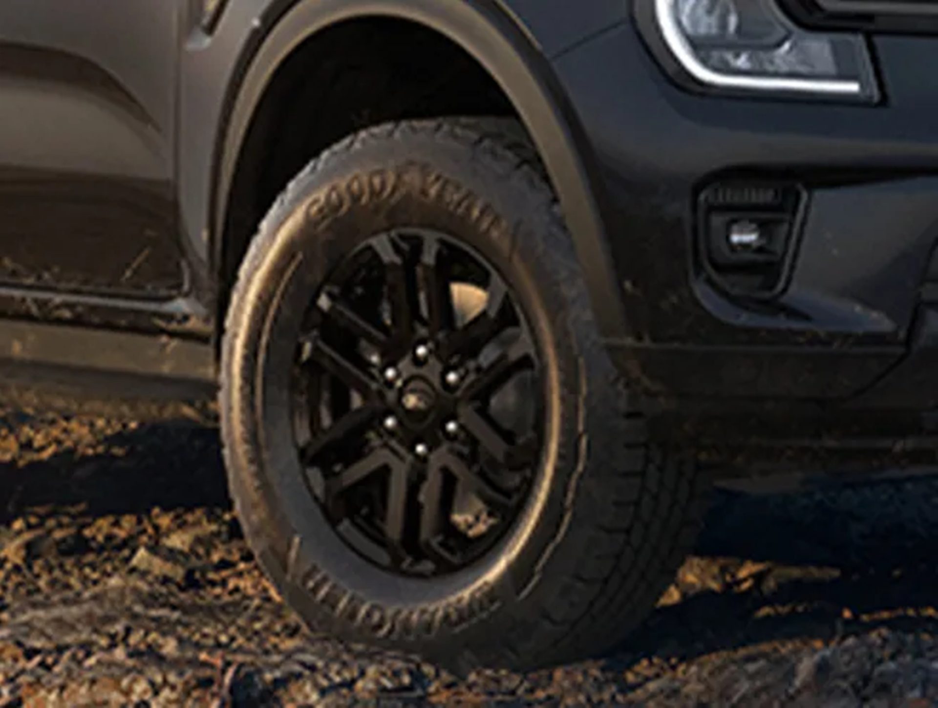 Ford Everest 2.0L Turbo Active 4x2 10AT ฟอร์ด เอเวอเรสต์ ปี 2026 : ภาพที่ 3