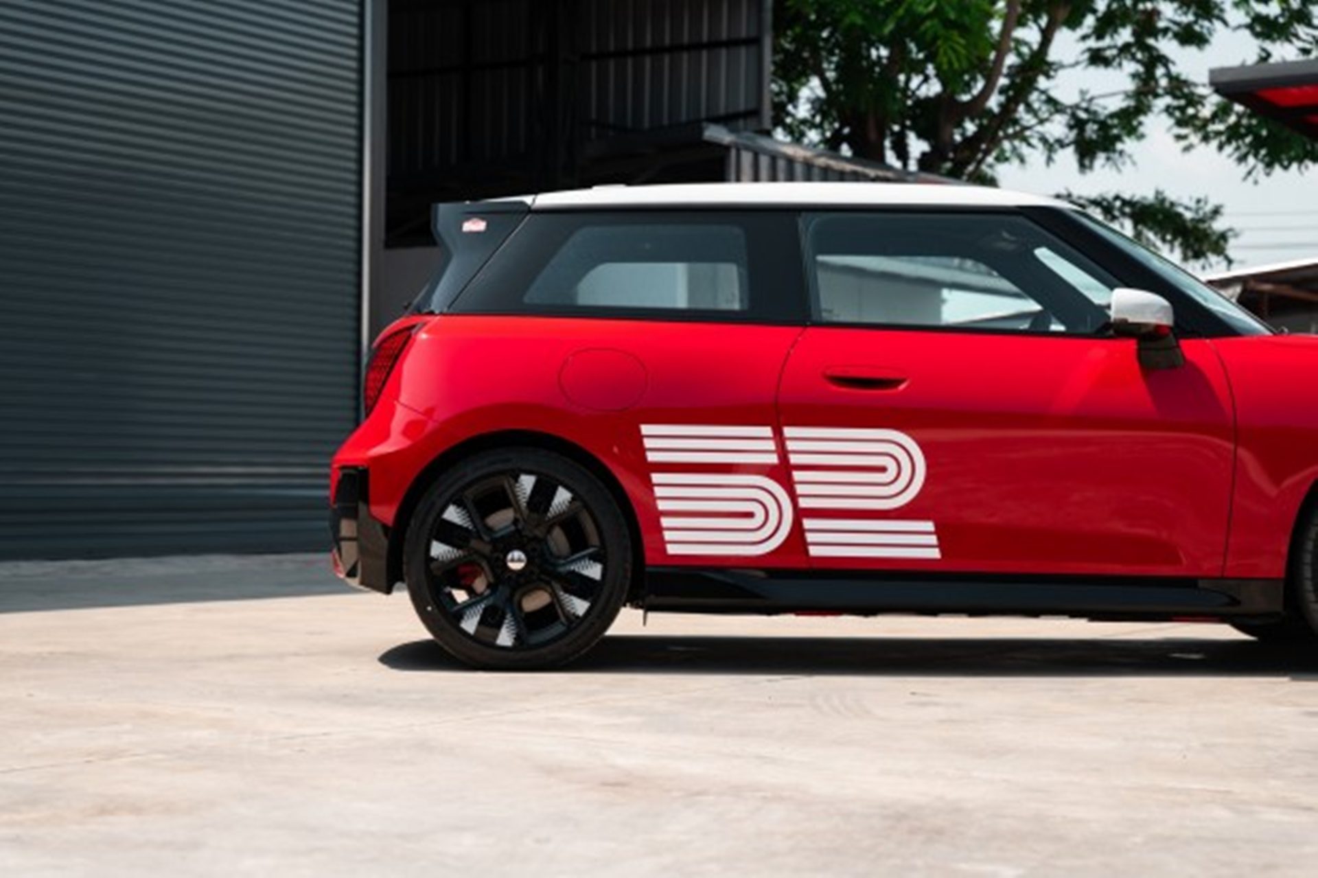 Mini John Cooper Works Electric 1965 Victory Edition มินิ จอห์น คูเปอร์ เวิร์กส์ ปี 2026 : ภาพที่ 8