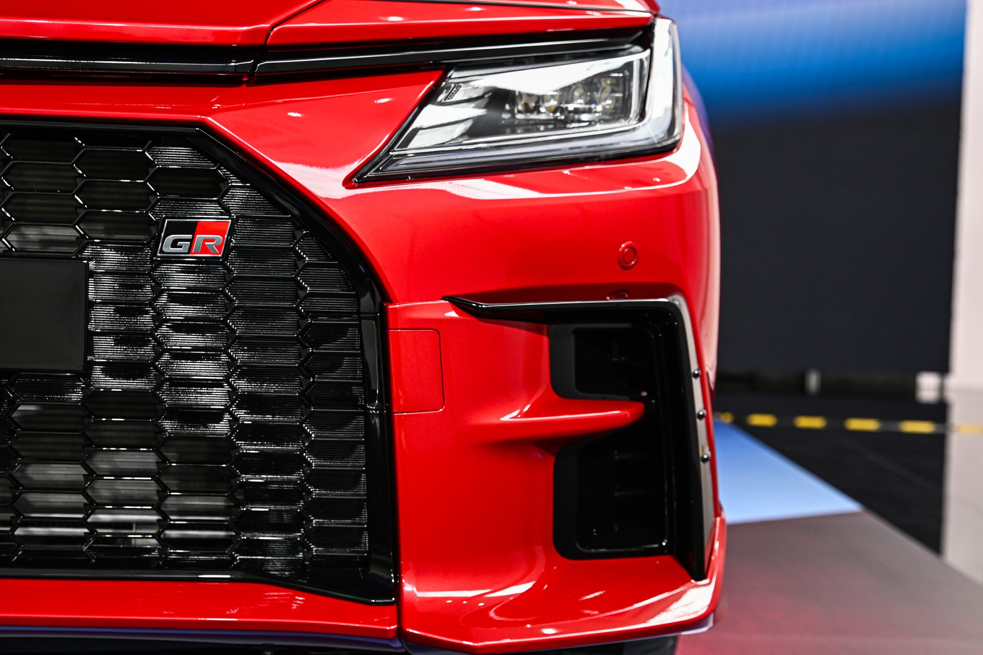 Toyota Yaris ATIV HEV GR Sport โตโยต้า ยาริส ปี 2025 : ภาพที่ 3