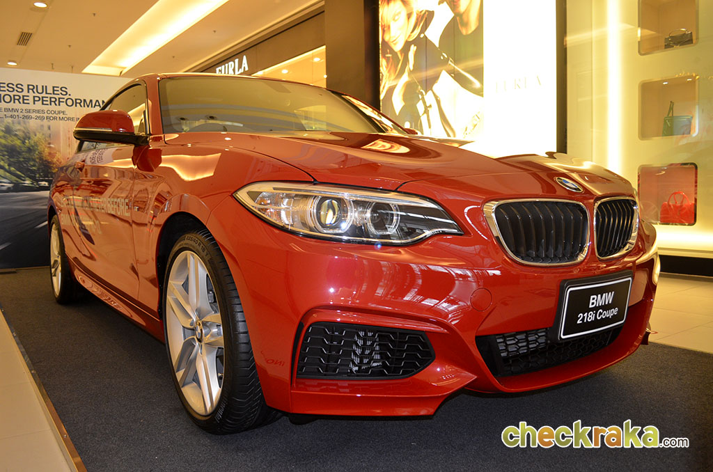 BMW Series 2 218i Coupe M Sport บีเอ็มดับเบิลยู ซีรีส์ 2 ปี 2015 : ภาพที่ 6