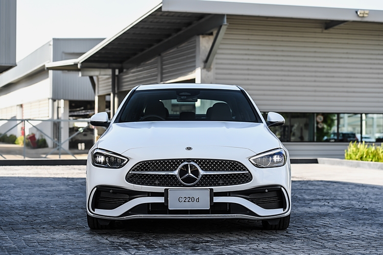 Mercedes-benz C-Class C 220 d AMG Line Night Edition เมอร์เซเดส-เบนซ์ ซี-คลาส ปี 2026 : ภาพที่ 3