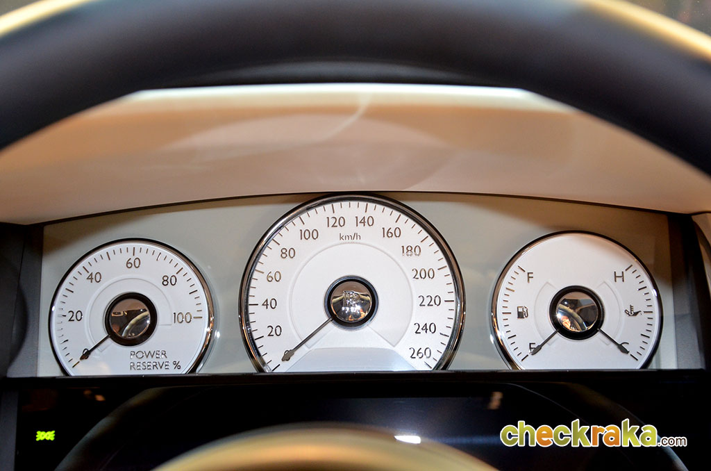 Rolls-Royce Ghost Series II Extended Wheel base โรลส์-รอยซ์ โกสต์ ปี 2014 : ภาพที่ 14