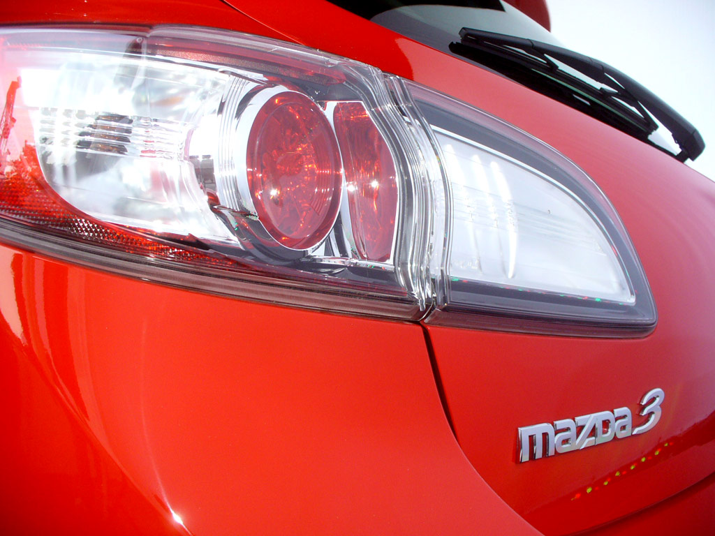 Mazda 3 1.6L Groove มาสด้า ปี 2012 : ภาพที่ 15