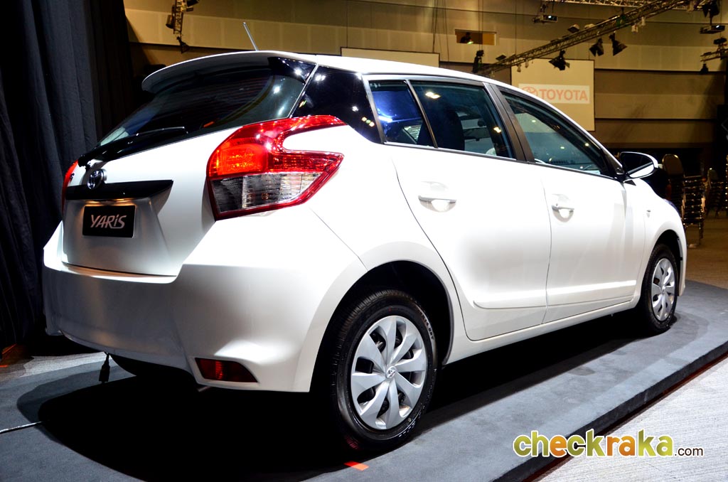 Toyota Yaris 1.2 J โตโยต้า ยาริส ปี 2013 : ภาพที่ 12