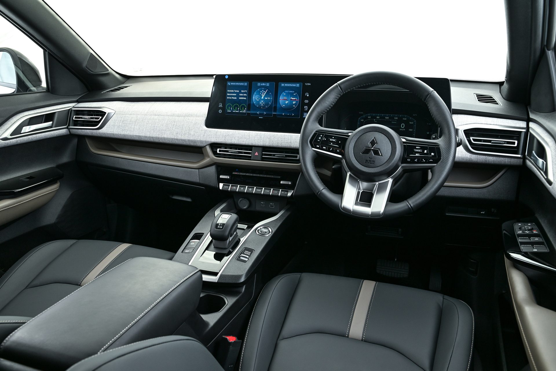 Mitsubishi Xforce HEV Ultimate มิตซูบิชิ ปี 2025 : ภาพที่ 3