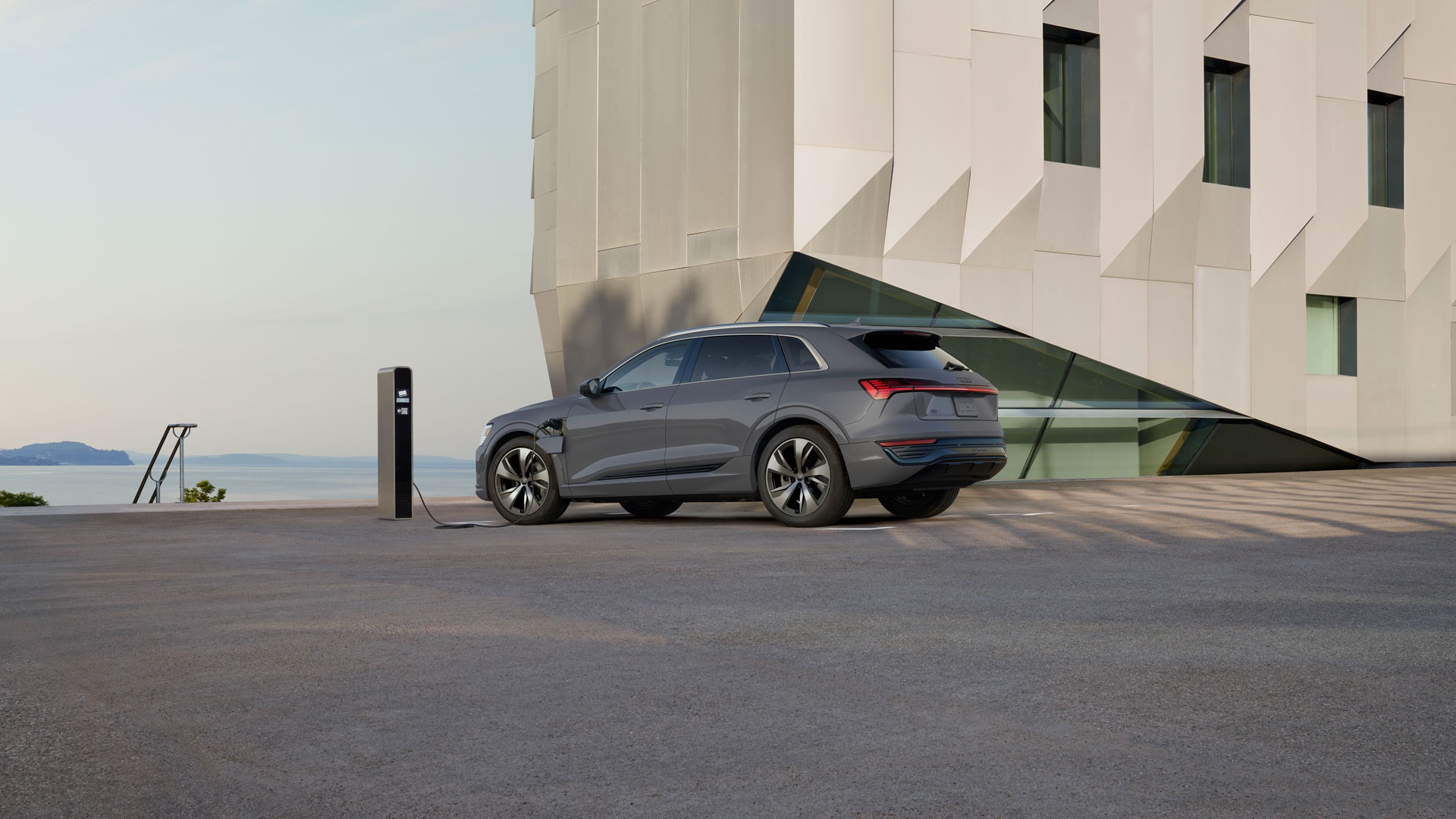 Audi Q8 e-tron 50 quattro อาวดี้ ปี 2023 : ภาพที่ 5