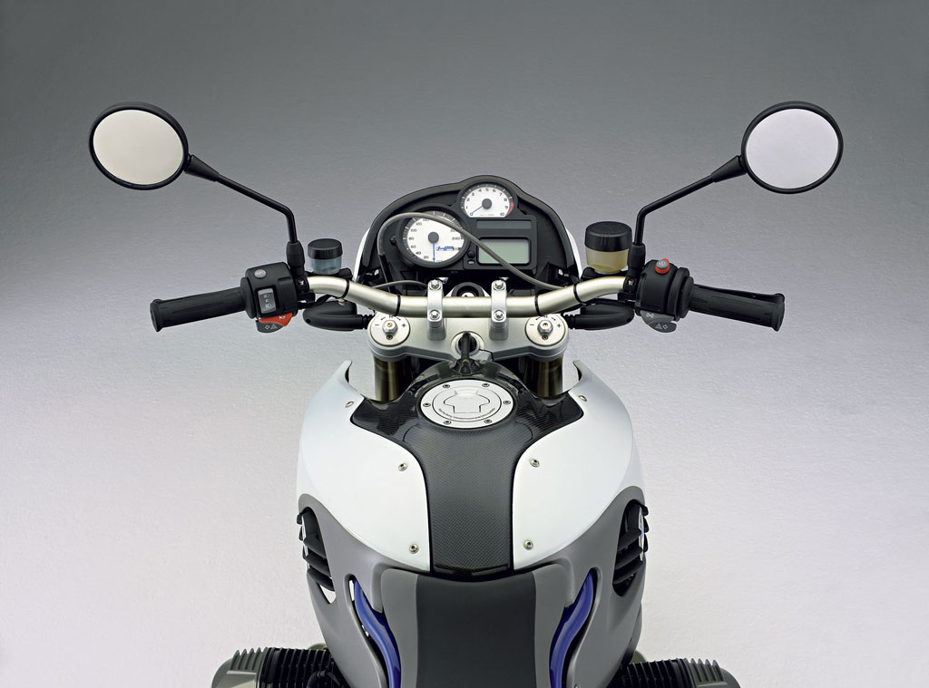 BMW HP 2 Sport บีเอ็มดับเบิลยู ปี 2010 : ภาพที่ 3