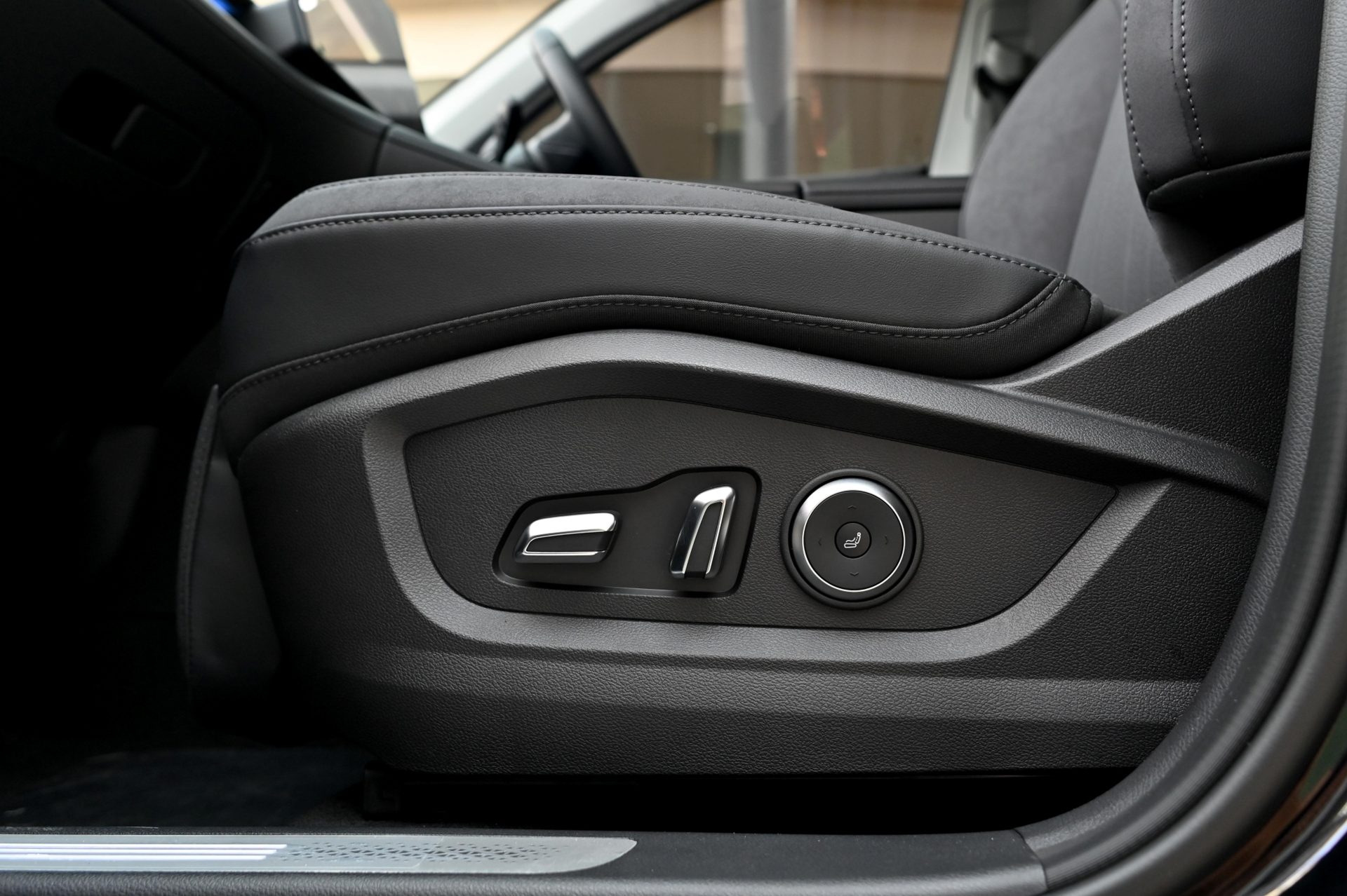 Chery Tiggo8 CSH PHEV 4WD ELITE เฌอรี่ ปี 2025 : ภาพที่ 17