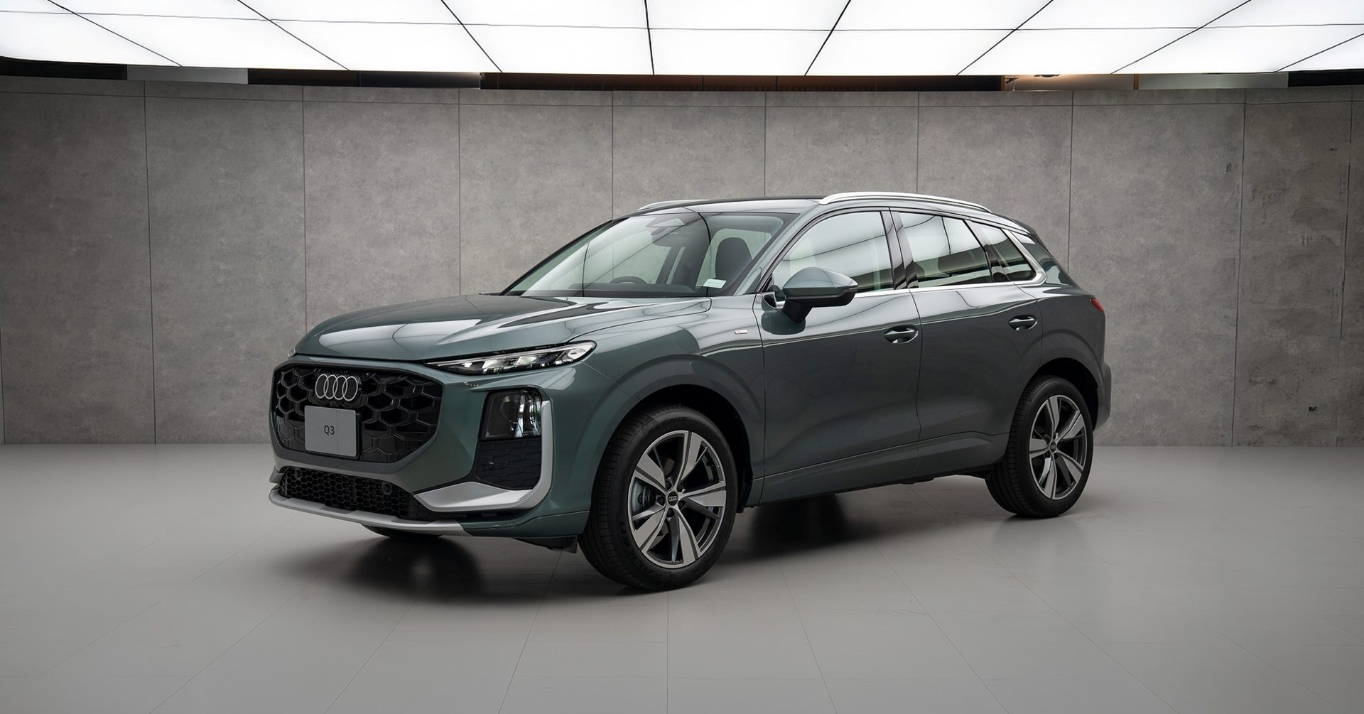 Audi Q3 quattro S line Tech Pro อาวดี้ คิว3 ปี 2026 : ภาพที่ 1