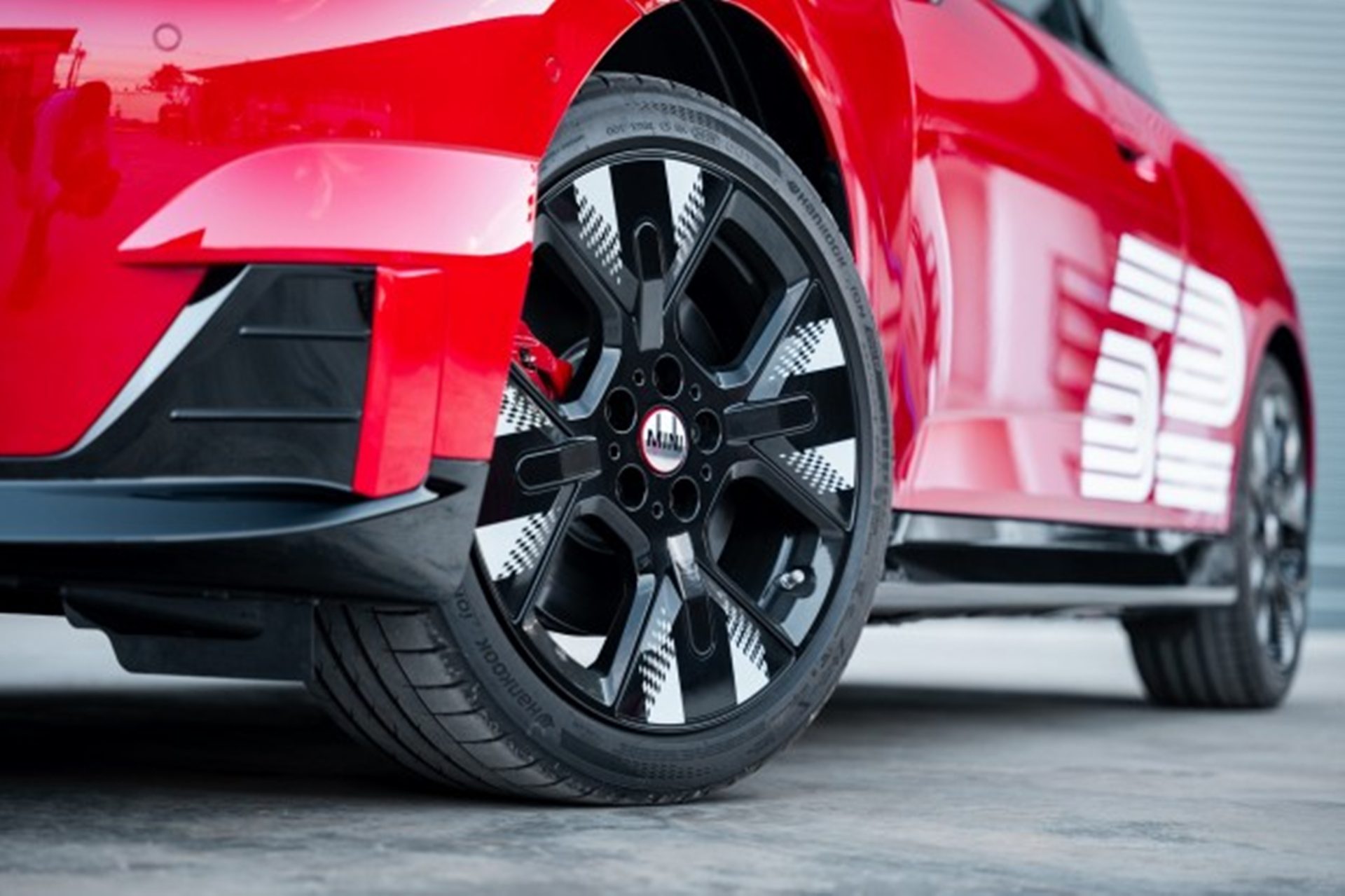 Mini John Cooper Works Electric 1965 Victory Edition มินิ จอห์น คูเปอร์ เวิร์กส์ ปี 2026 : ภาพที่ 5