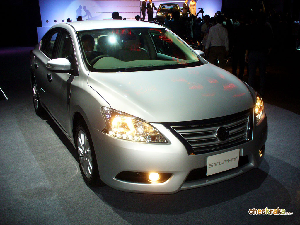 Nissan Sylphy 1.6 S M/T นิสสัน ซีลฟี่ ปี 2012 : ภาพที่ 19