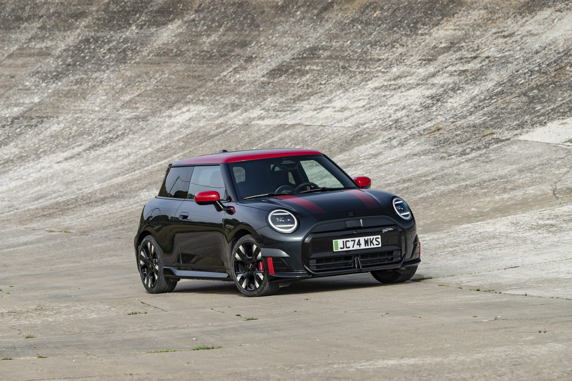 Mini John Cooper Works Electric มินิ จอห์น คูเปอร์ เวิร์กส์ ปี 2025 : ภาพที่ 1