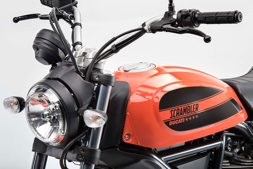 Ducati Scrambler Sixty2 ดูคาติ สแคมเบอร์ ปี 2015 : ภาพที่ 4