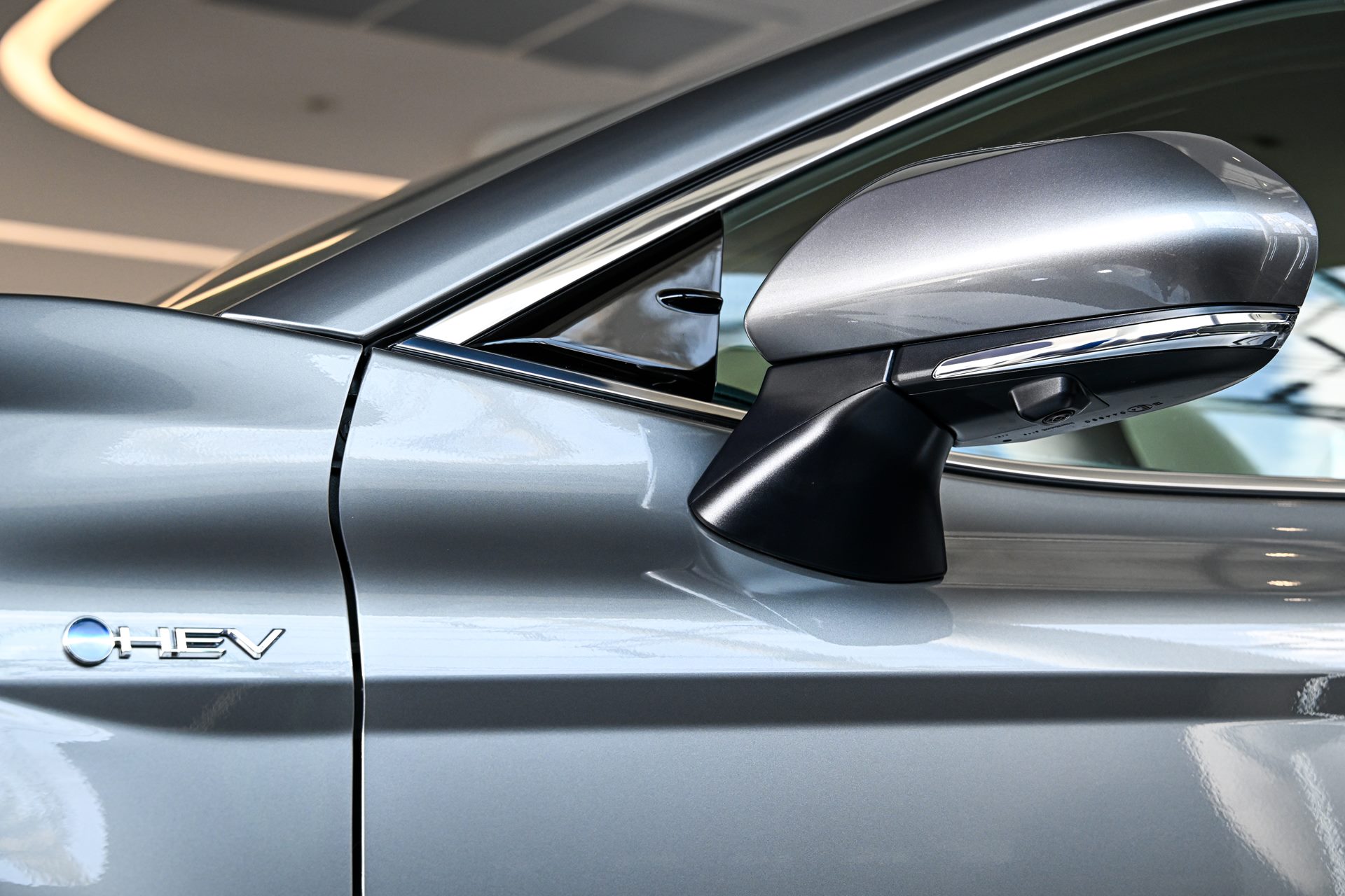 Toyota Camry HEV Premium Luxury โตโยต้า คัมรี่ ปี 2024 : ภาพที่ 3