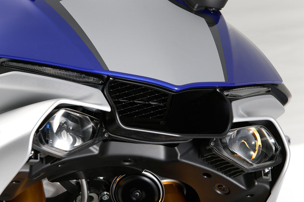 Yamaha YZF-R1 Standard ยามาฮ่า วายแซดเอฟ-อาร์1 ปี 2017 : ภาพที่ 8