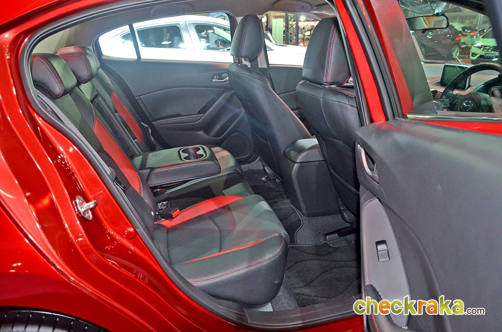 Mazda 3 2.0 Sedan Racing Series มาสด้า ปี 2015 : ภาพที่ 14