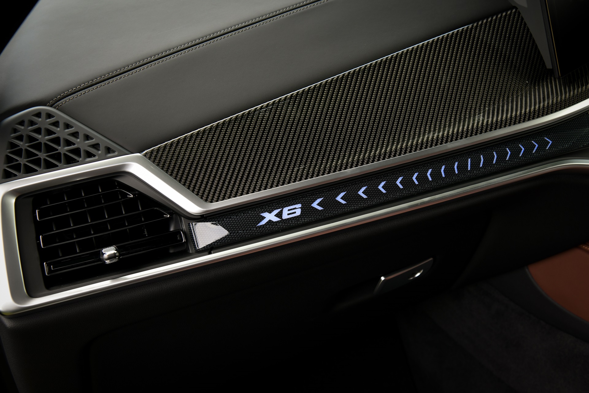 BMW X6 xDrive40i M Sport บีเอ็มดับเบิลยู เอ็กซ์6 ปี 2023 : ภาพที่ 8
