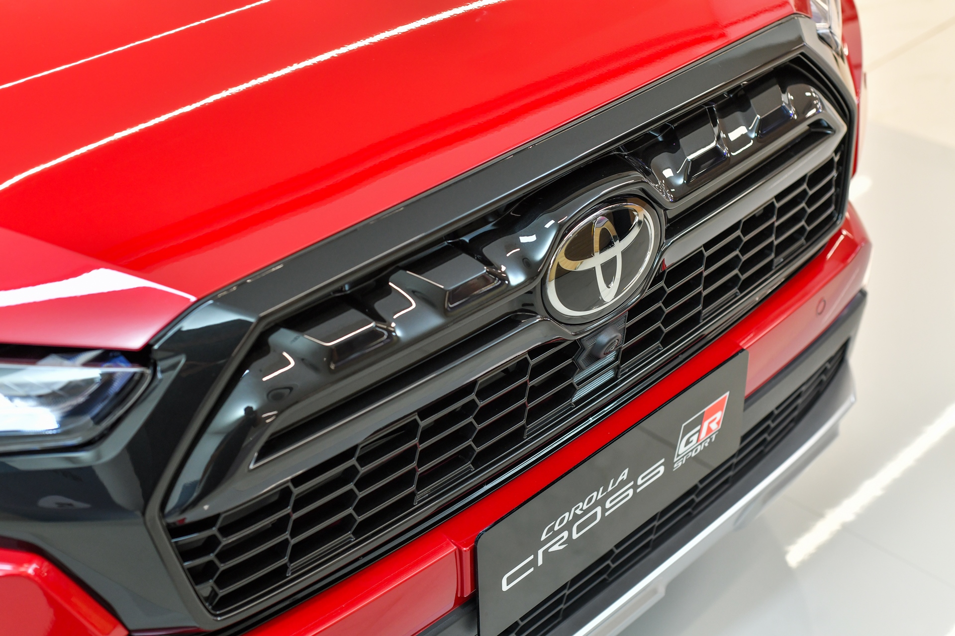 Toyota Corolla Cross HEV GR Sport โตโยต้า ปี 2024 : ภาพที่ 2