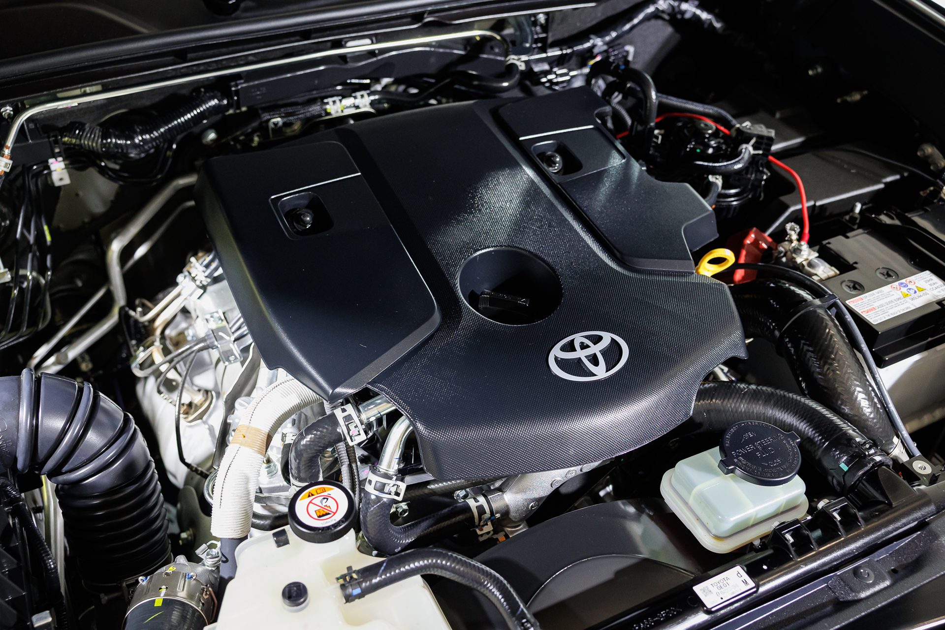 Toyota Hilux Travo Smart Cab Prerunner 2.8 Premium AT โตโยต้า ไฮลักซ์ ทราโว ปี 2025 : ภาพที่ 16