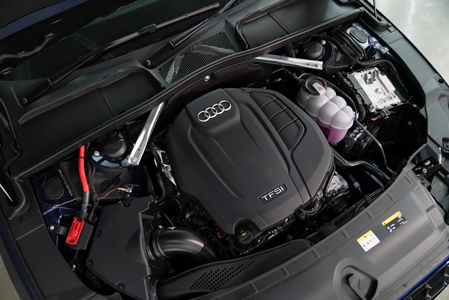 Audi A4 Avant 45 TFSI quattro S line Black Edition อาวดี้ เอ4 ปี 2020 : ภาพที่ 13