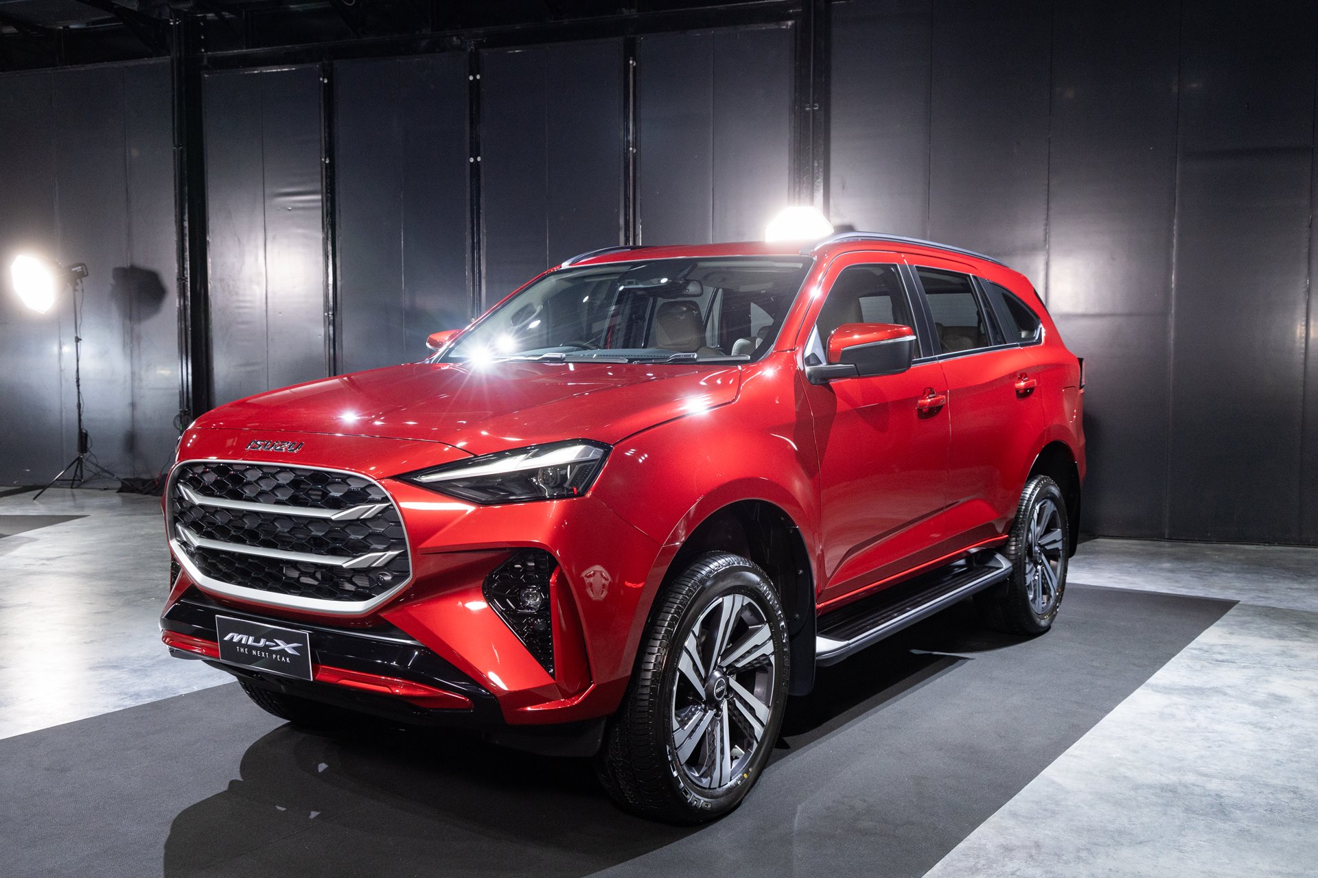 Isuzu MU-X 4x2 2.2 Ultimate A/T อีซูซุ ปี 2024 : ภาพที่ 1