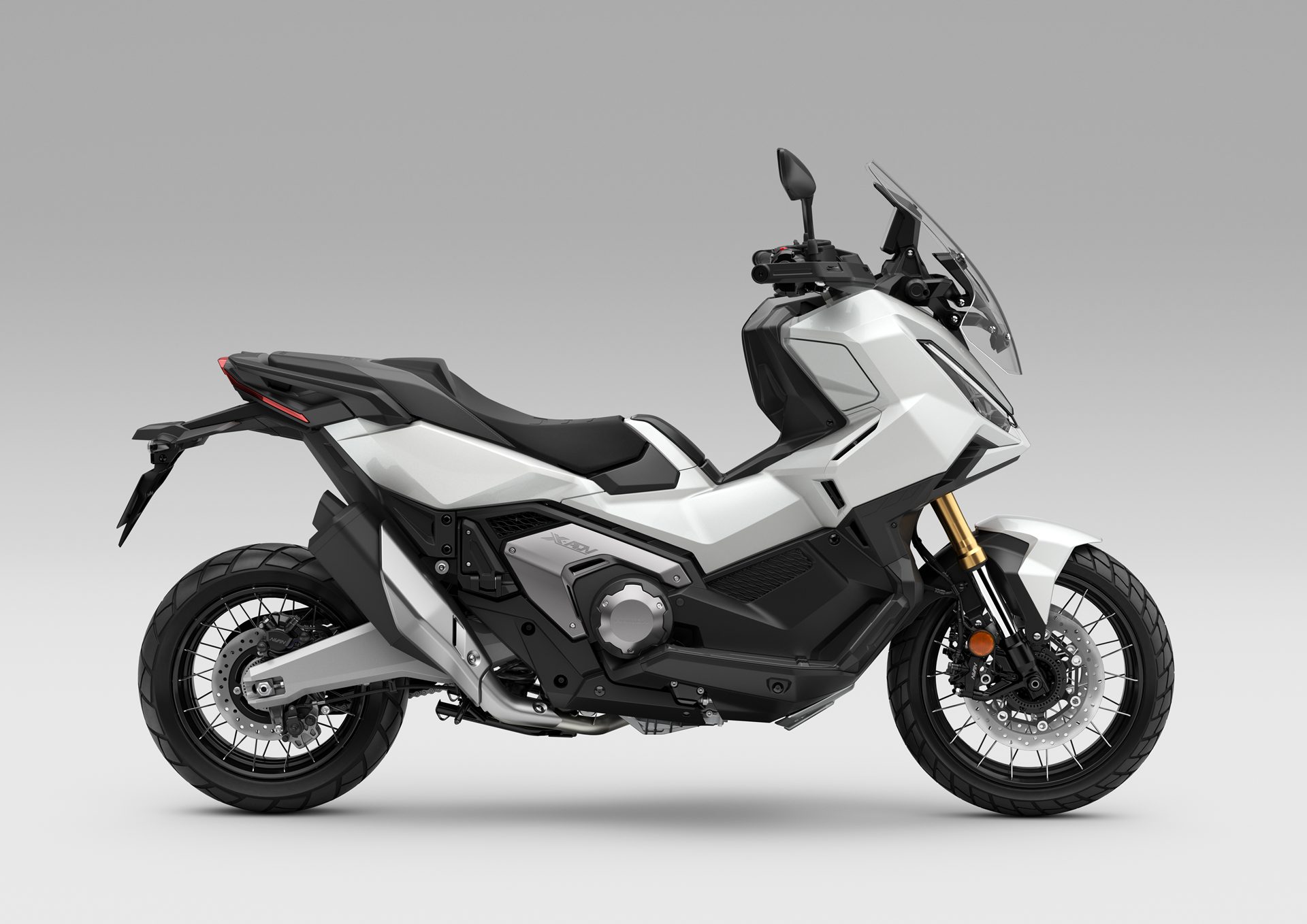 Honda X-ADV Standard ฮอนด้า เอ็กซ์-เอดีวี ดีซีที ปี 2025 : ภาพที่ 5
