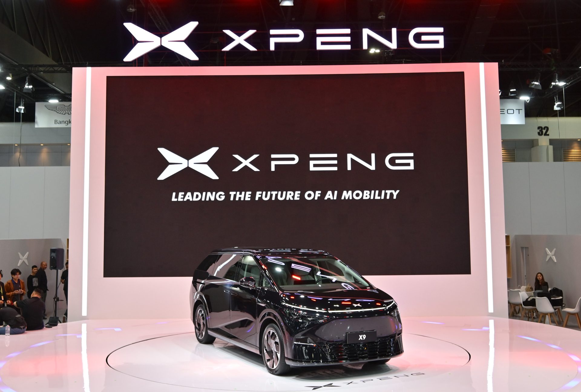 Xpeng X9 Premium เอ็กซ์เผิง ปี 2025 : ภาพที่ 1