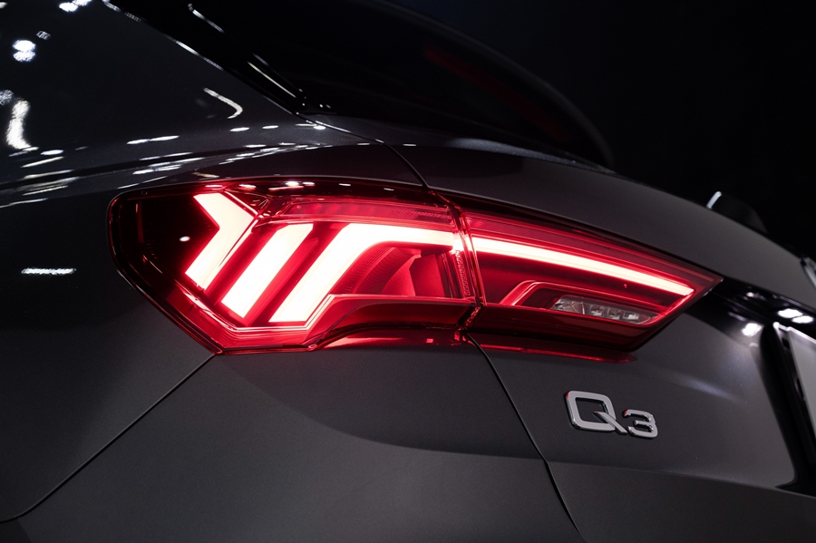 Audi Q3 40 TFSI quattro S Line Black Edition อาวดี้ คิว3 ปี 2021 : ภาพที่ 7