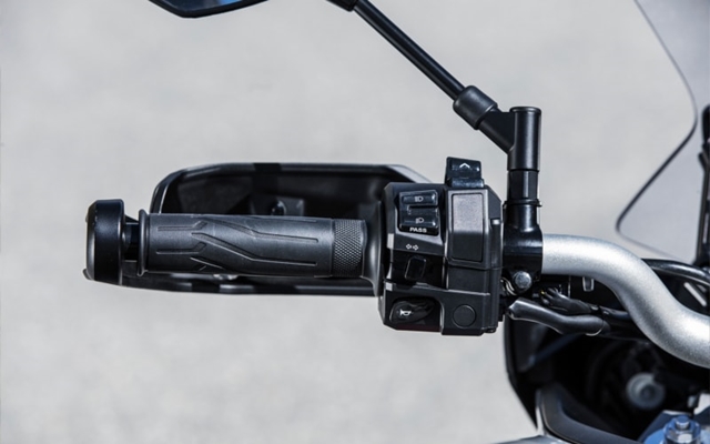 Yamaha Tracer 900 ยามาฮ่า ปี 2018 : ภาพที่ 7