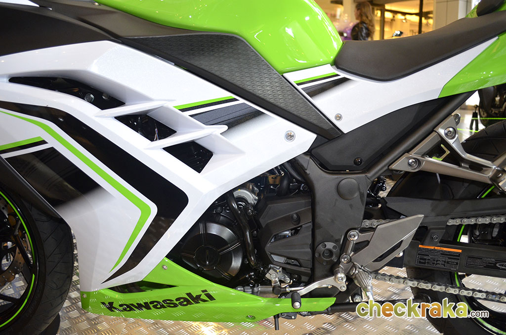 Kawasaki Ninja 300 ABS KRT Edition คาวาซากิ นินจา ปี 2016 : ภาพที่ 6