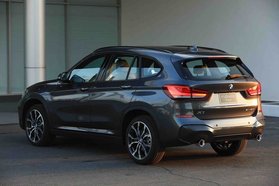 BMW X1 sDrive18i (Iconic) MY2020 บีเอ็มดับเบิลยู เอ็กซ์1 ปี 2020 : ภาพที่ 4