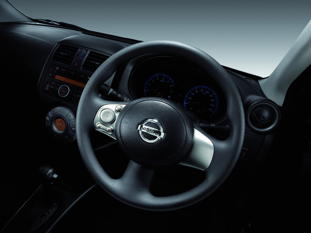 Nissan Almera S นิสสัน อัลเมร่า ปี 2011 : ภาพที่ 7