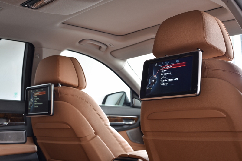 BMW Series 7 730Ld บีเอ็มดับเบิลยู ซีรีส์7 ปี 2010 : ภาพที่ 10