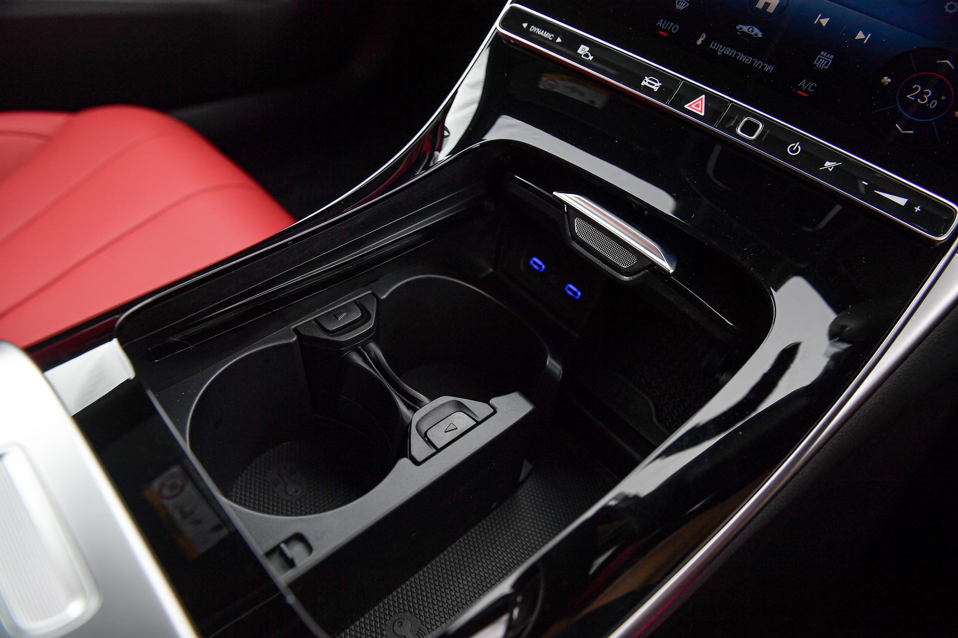 Mercedes-benz CLE-Class CLE 300 4MATIC Coupé AMG Dynamic Night Edition เมอร์เซเดส-เบนซ์ ปี 2026 : ภาพที่ 12