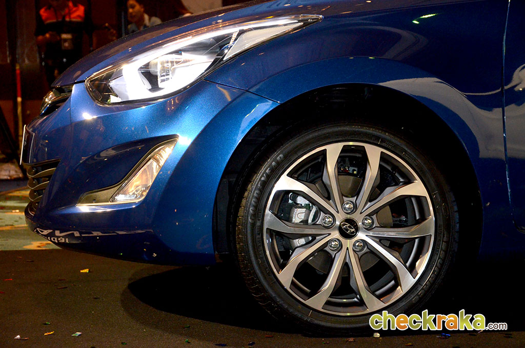 Hyundai Elantra Sport 1.8 GLS Navi ฮุนได อีแลนทรา ปี 2014 : ภาพที่ 12
