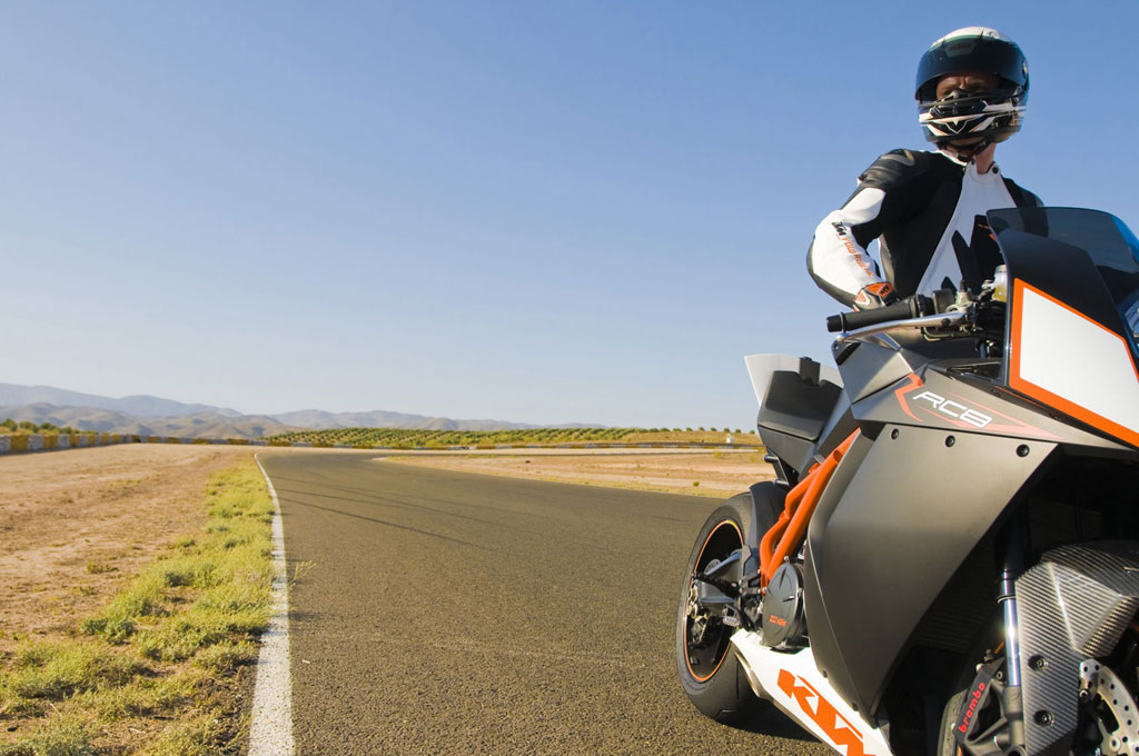 KTM 1190 RC8 R เคทีเอ็ม ปี 2015 : ภาพที่ 3