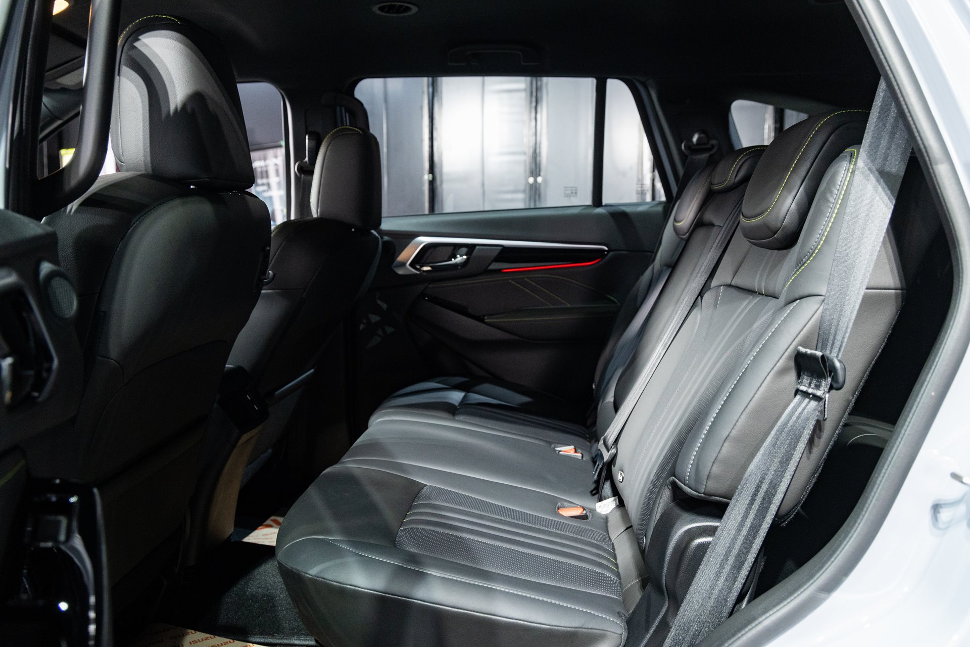 Isuzu MU-X 4x2 2.2 RS A/T อีซูซุ ปี 2024 : ภาพที่ 14