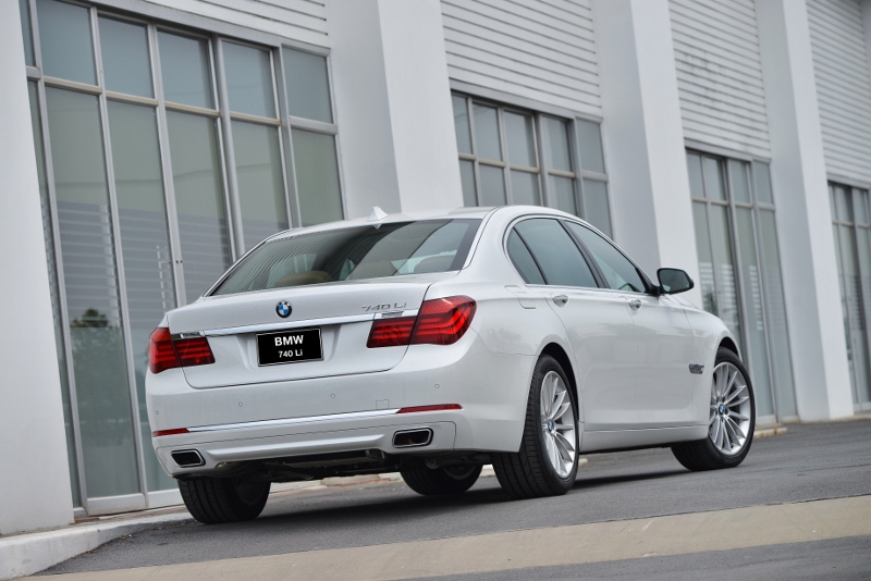 BMW Series 7 730Ld บีเอ็มดับเบิลยู ซีรีส์7 ปี 2010 : ภาพที่ 4
