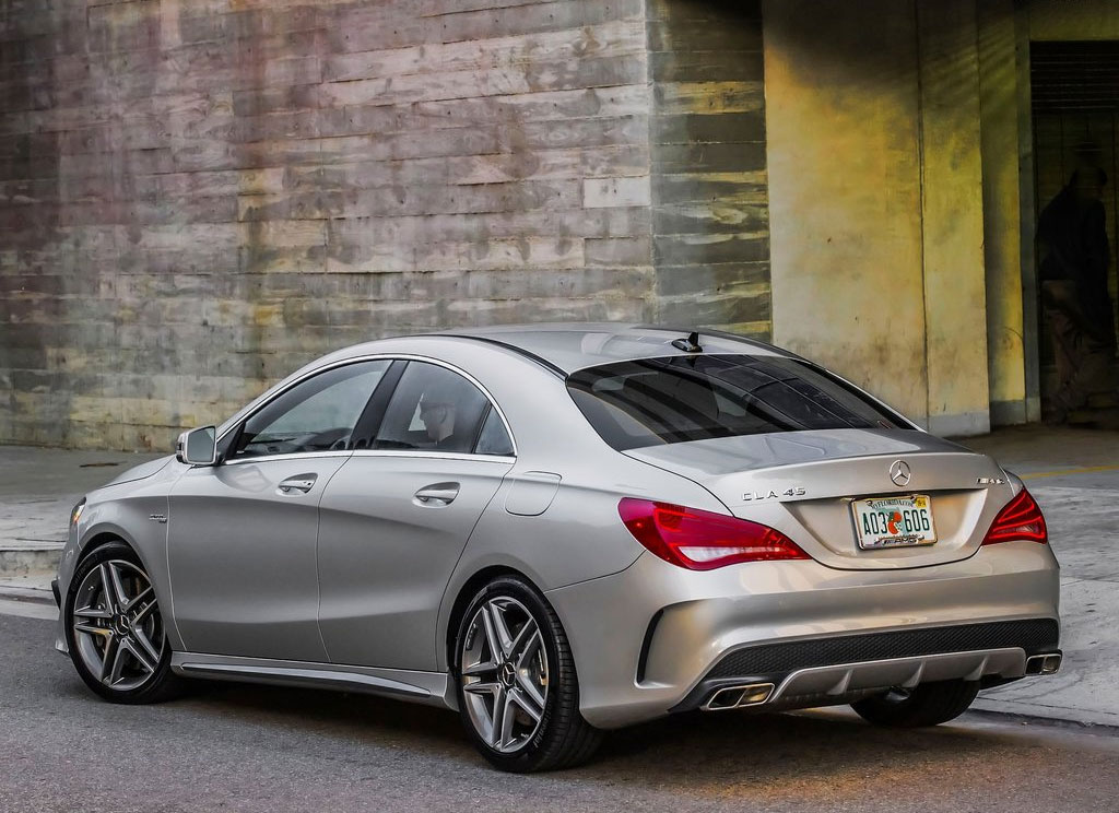 Mercedes-benz AMG CLA 45 AMG 4Matic เมอร์เซเดส-เบนซ์ เอเอ็มจี ปี 2014 : ภาพที่ 3