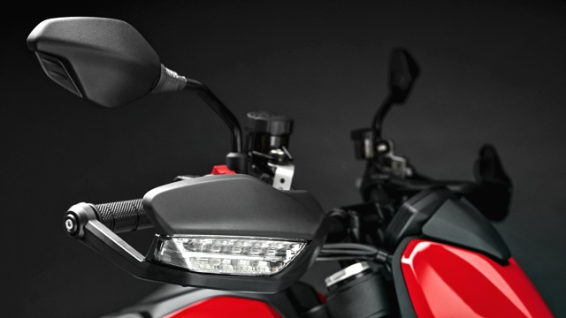 Ducati Hypermotard 950 RVE ดูคาติ ปี 2021 : ภาพที่ 2