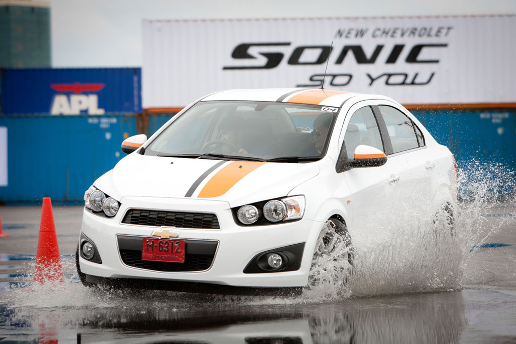 Chevrolet Sonic Notchback 1.4 MT LT เชฟโรเลต โซนิค ปี 2012 : ภาพที่ 1