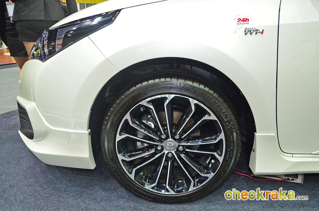 Toyota Altis (Corolla) 1.8 ESport Nurburgring Edition โตโยต้า อัลติส(โคโรลล่า) ปี 2015 : ภาพที่ 8