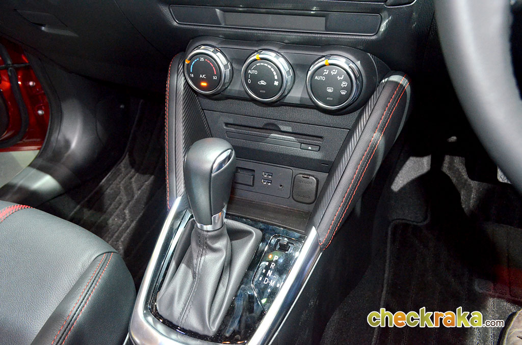 Mazda 2 Sports XD High Plus AT มาสด้า ปี 2014 : ภาพที่ 13