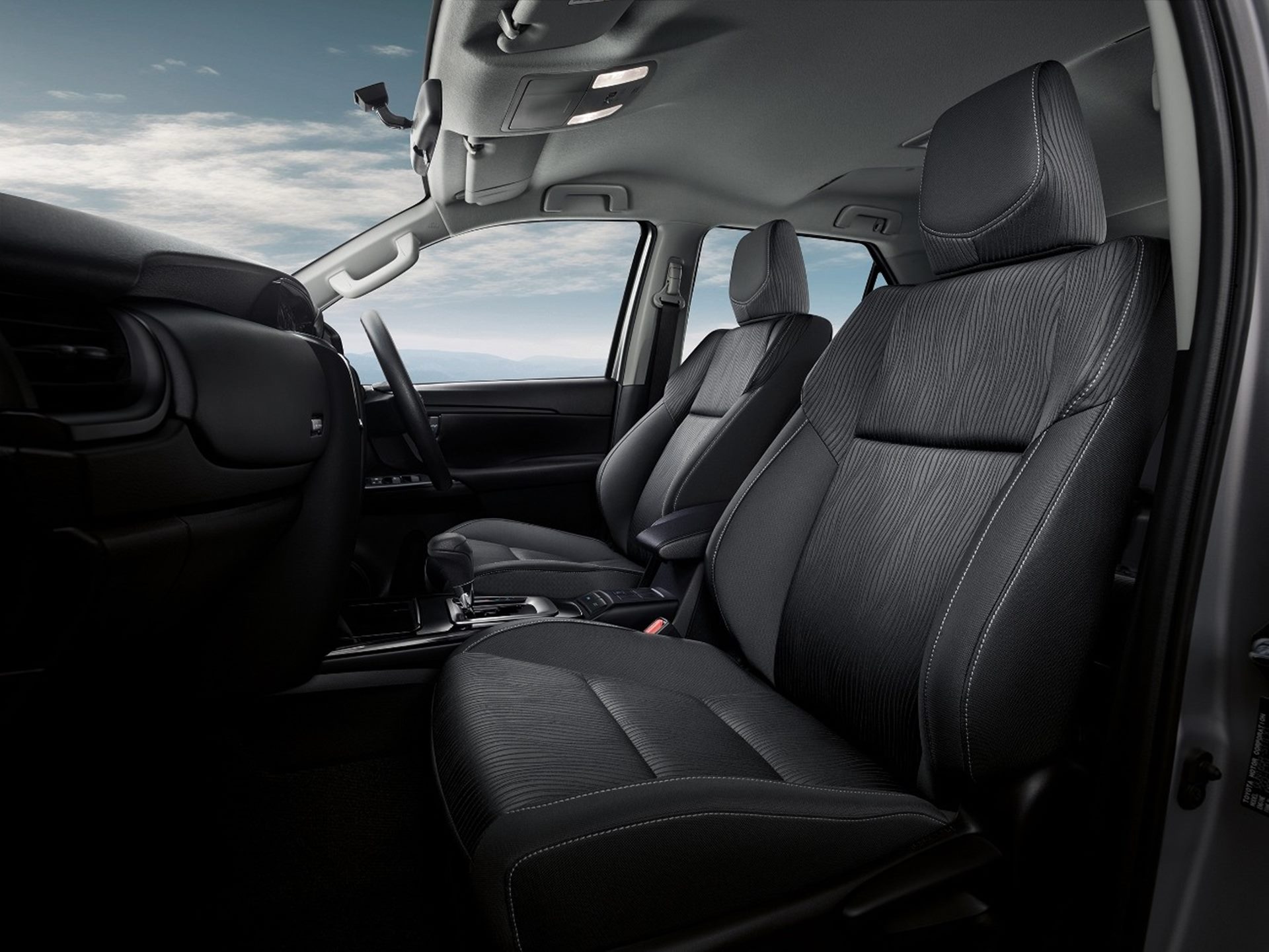 Toyota Fortuner 2.4 Leader S AT โตโยต้า ฟอร์จูนเนอร์ ปี 2024 : ภาพที่ 4