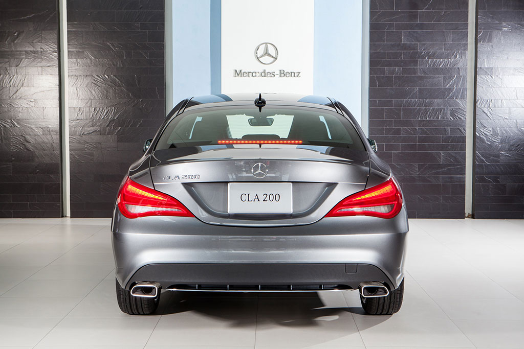 Mercedes-benz CLA-Class CLA 200 Urban เมอร์เซเดส-เบนซ์ ปี 2015 : ภาพที่ 4
