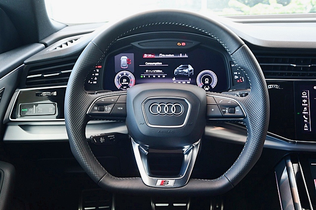 Audi Q8 55 TFSI quattro S Line อาวดี้ ปี 2018 : ภาพที่ 4