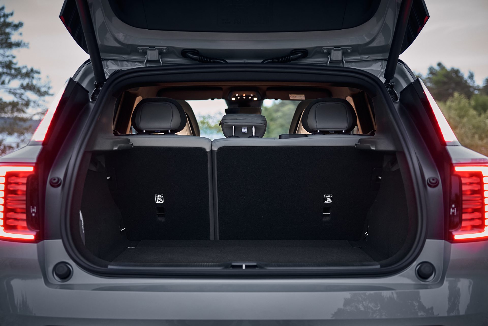 Volvo EX30 Ultra Twin Performance Cross Country วอลโว่ ปี 2025 : ภาพที่ 12