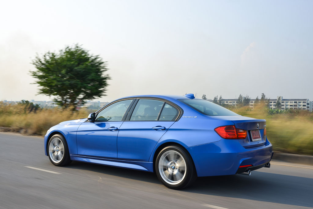 BMW Series 3 ActiveHybrid 3 M Sport บีเอ็มดับเบิลยู ซีรีส์3 ปี 2013 : ภาพที่ 6